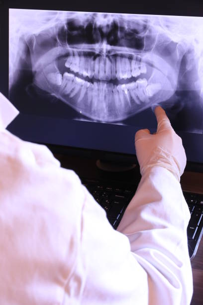 Best Cosmetic Emergency Dentistry in Highpoint, OH